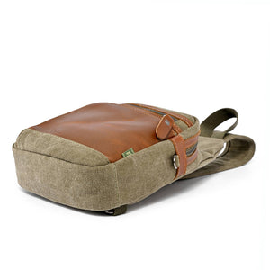 Torreya Sling Bag: Olive